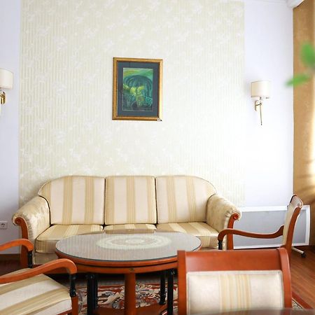 Apart-Hotel Integra Баня Лука Екстериор снимка