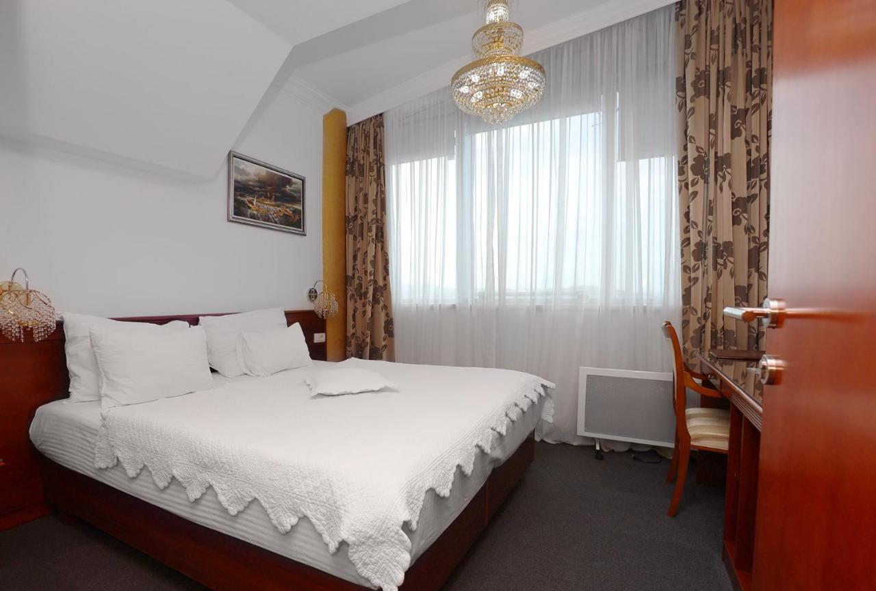 Apart-Hotel Integra Баня Лука Екстериор снимка