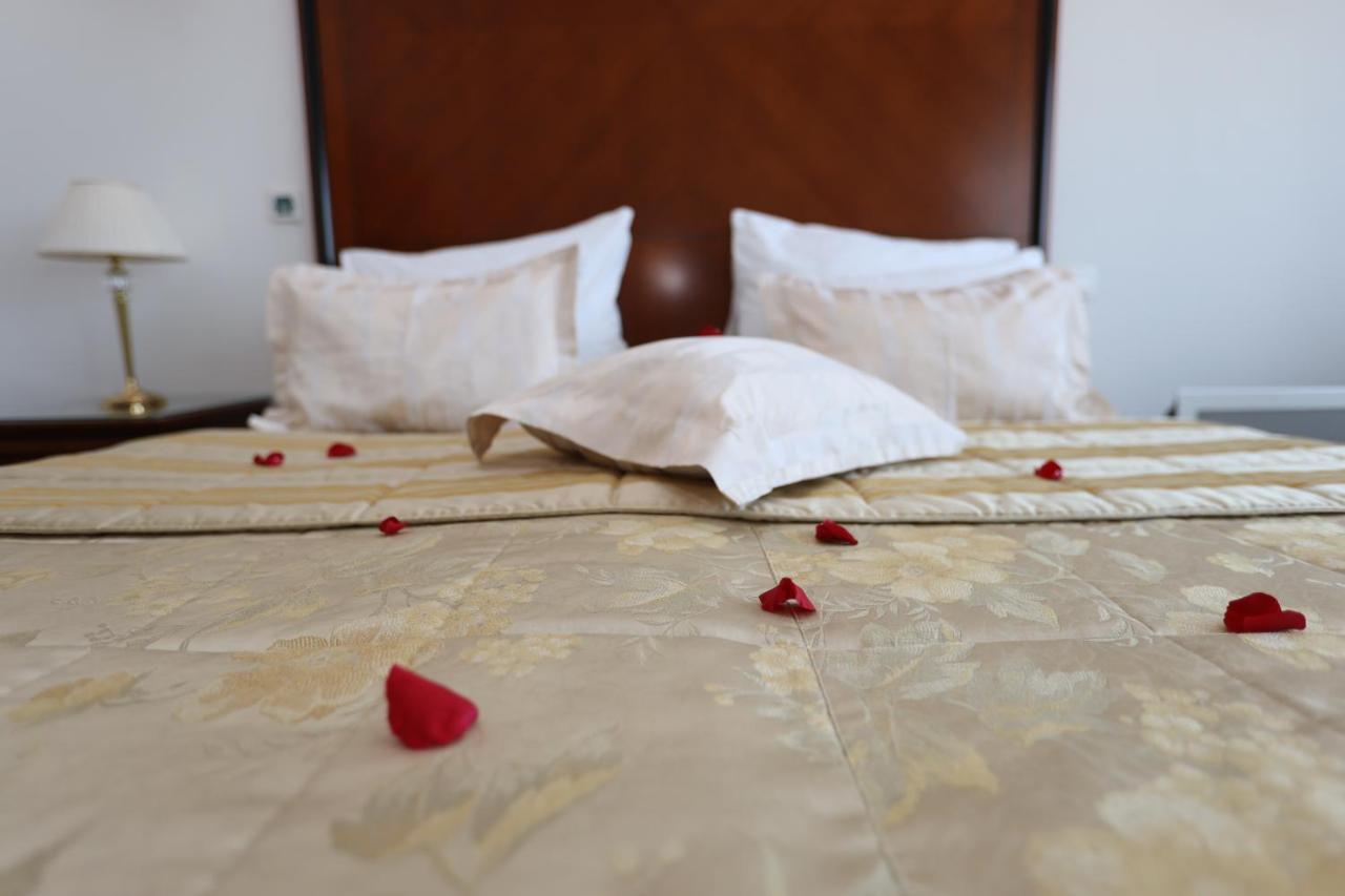 Apart-Hotel Integra Баня Лука Екстериор снимка