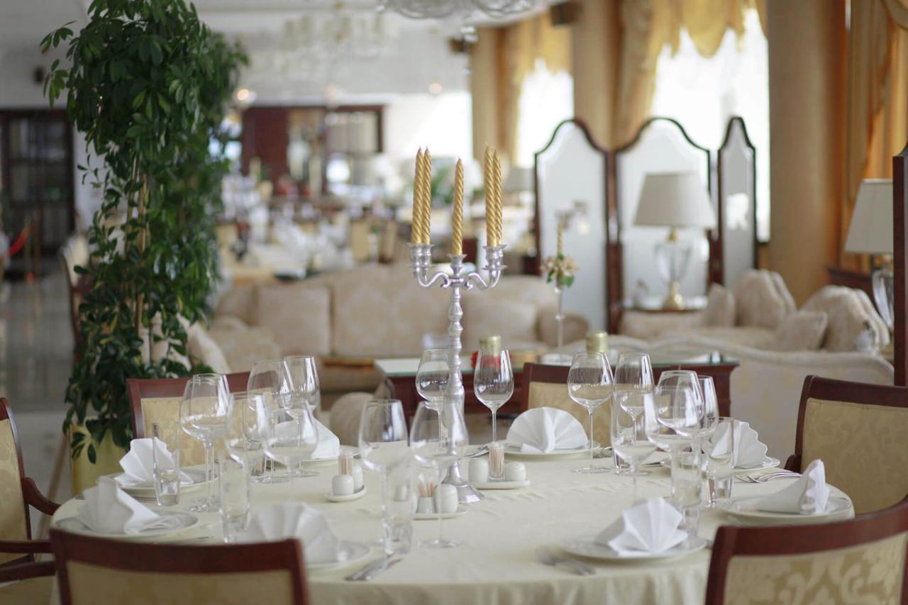 Apart-Hotel Integra Баня Лука Екстериор снимка