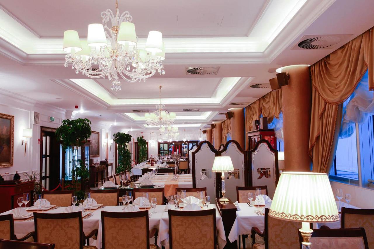 Apart-Hotel Integra Баня Лука Екстериор снимка