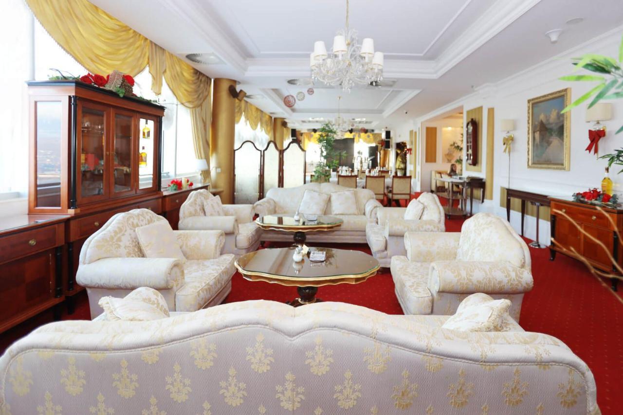 Apart-Hotel Integra Баня Лука Екстериор снимка